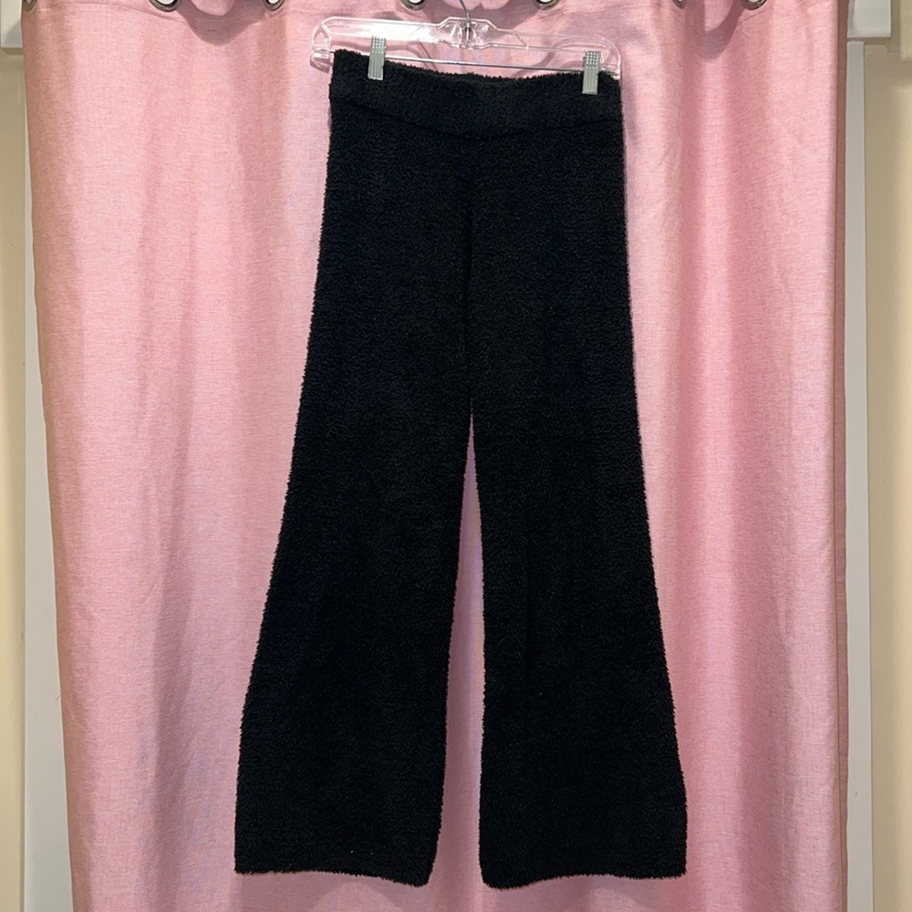 Super soft and stretchy pants, super cute for Cozy fall and winter coming up!